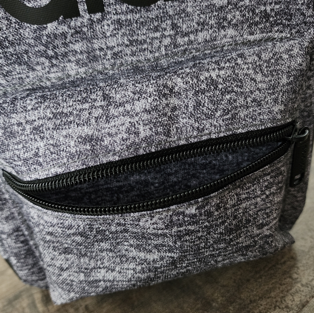 Adidas Santiago Insulated Lunch Bag Gray Black NWT - Picture 4 of 15